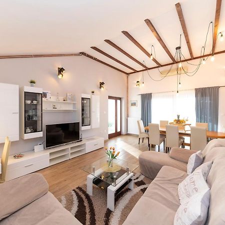 Apartman Lana Биоград-на-Мору Экстерьер фото