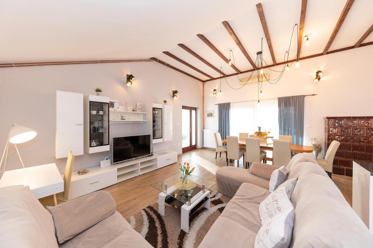 Apartman Lana Биоград-на-Мору Экстерьер фото