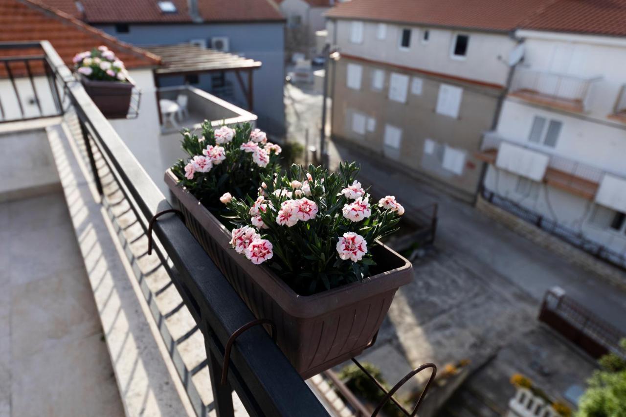 Apartman Lana Биоград-на-Мору Экстерьер фото
