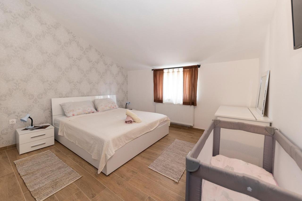 Apartman Lana Биоград-на-Мору Экстерьер фото