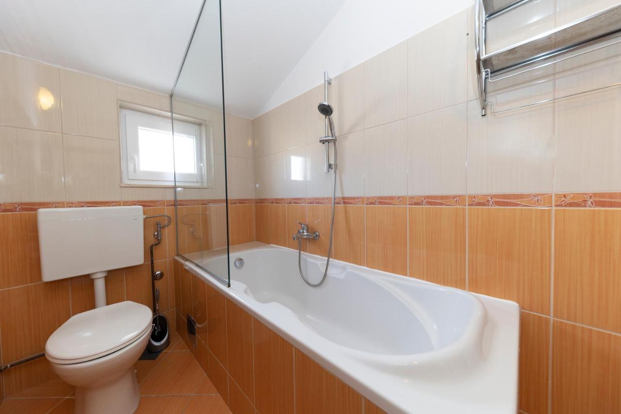 Apartman Lana Биоград-на-Мору Экстерьер фото