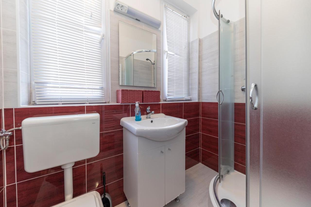 Apartman Lana Биоград-на-Мору Экстерьер фото